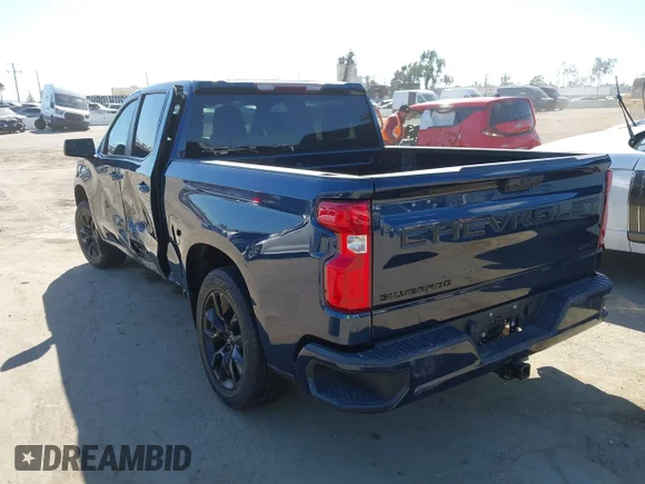 ✅ 2023 Chevrolet Silverado 1500 RST • VIN: 1GCPADE86PZ136981 • Lot: 44394327. Wystawiony na IAAI z przebiegiem 11 881 mil. Bezpłatny archiwum sprzedaży aukcyjnych z USA i szczegółowy raport historii pojazdu na DreamBid. Zdjęcie 3.