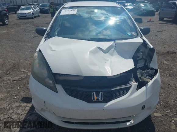 ✅ 2010 Honda Fit • VIN: JHMGE8G28AS017395 • Lot: 42743630. Listed on IAAI with 202,716 mi. Free auction sales archive from the USA and detailed vehicle history report at DreamBid. Image 6.