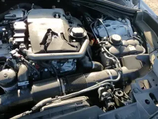 ✅ 2025 Land Rover Range Rover Velar Dynamic SE • VIN: SALYL2EX9SA392915 • Lot: 83983985. Listed on Copart with 15,915 mi. Free auction sales archive from the USA and detailed vehicle history report at DreamBid. Image 15.