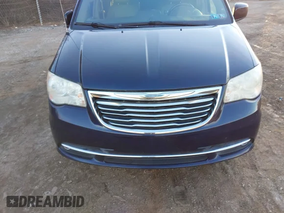 ✅ 2014 Chrysler Town & Country Touring • VIN: 2C4RC1BG5ER464476 • Lot: 44194253. Wystawiony na IAAI z przebiegiem 112 684 mil. Bezpłatny archiwum sprzedaży aukcyjnych z USA i szczegółowy raport historii pojazdu na DreamBid. Zdjęcie 6.