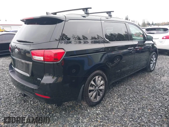 ✅ 2016 Kia Sedona EX • VIN: KNDMC5C11G6160910 • Lot: 40905404. Wystawiony na IAAI z przebiegiem 105 523 mil. Bezpłatny archiwum sprzedaży aukcyjnych z USA i szczegółowy raport historii pojazdu na DreamBid. Zdjęcie 4.