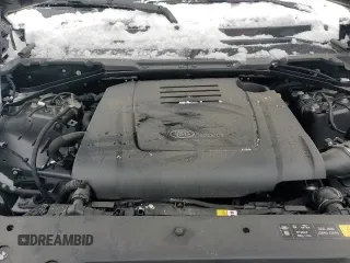 ✅ 2024 Land Rover Defender S • VIN: SALEJ7EX4R2273499 • Lot: 43884725. Wystawiony na Copart z przebiegiem 7 654 mil. Bezpłatny archiwum sprzedaży aukcyjnych z USA i szczegółowy raport historii pojazdu na DreamBid. Zdjęcie 15.