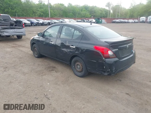 ✅ 2016 Nissan Versa S • VIN: 3N1CN7APXGL840113 • Lot: 45034388. Listed on IAAI with 133,639 mi. Free auction sales archive from the USA and detailed vehicle history report at DreamBid. Image 3.