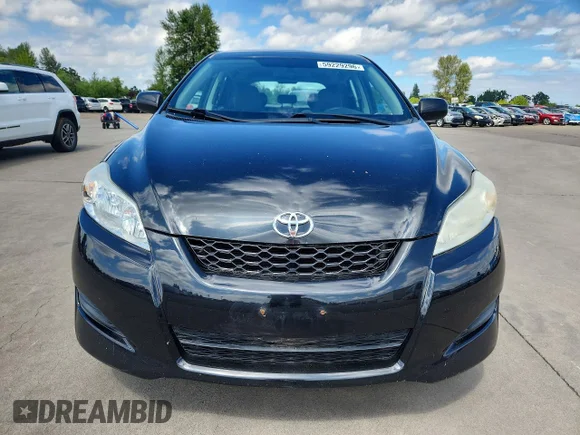 ✅ 2009 Toyota Matrix • VIN: 2T1KU40EX9C068101 • Lot: 59229296. Wystawiony na Copart z przebiegiem 184 539 mil. Bezpłatny archiwum sprzedaży aukcyjnych z USA i szczegółowy raport historii pojazdu na DreamBid. Zdjęcie 5.
