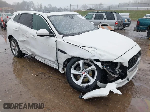 ✅ 2019 Jaguar F-Pace 25t Premium • VIN: SADCJ2FX8KA610322 • Лот: 44627698. Опубликован ранее на IAAI с пробегом 62 850 миль. Бесплатный доступ к архиву аукционных продаж из США и подробный отчёт об истории автомобиля на DreamBid. Изображение 1.