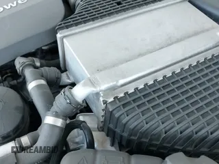 ✅ 2015 BMW M4 • VIN: WBS3R9C59FK329879 • Lot: 42270126. Listed on IAAI with 82,221 mi. Free auction sales archive from the USA and detailed vehicle history report at DreamBid. Image 19.