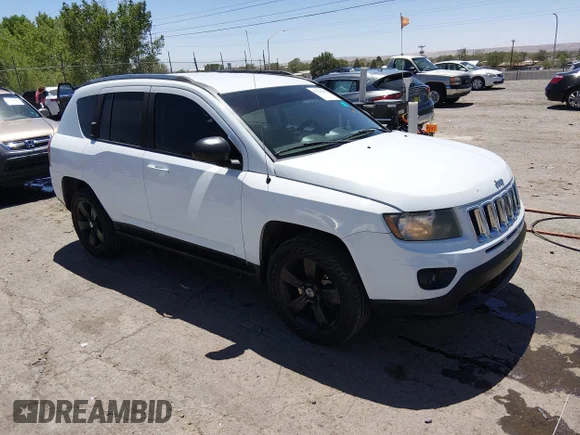 ✅ 2014 Jeep Compass Sport • VIN: 1C4NJDBB9ED891530 • Lot: 45144089. Wystawiony na IAAI z przebiegiem 157 827 mil. Bezpłatny archiwum sprzedaży aukcyjnych z USA i szczegółowy raport historii pojazdu na DreamBid. Zdjęcie 1.
