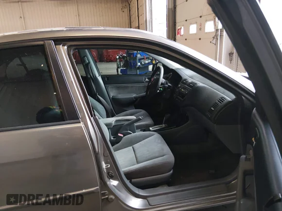 ✅ 2004 Honda Civic EX • VIN: 2HGES26774H549469 • Lot: 44743644. Wystawiony na IAAI z przebiegiem 177 148 mil. Bezpłatny archiwum sprzedaży aukcyjnych z USA i szczegółowy raport historii pojazdu na DreamBid. Zdjęcie 5.