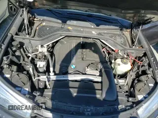 ✅ 2018 BMW X5 sDrive35i • VIN: 5UXKR2C53J0X08227 • Lot: 92377315. Listed on Copart with 98,219 mi. Free auction sales archive from the USA and detailed vehicle history report at DreamBid. Image 14.