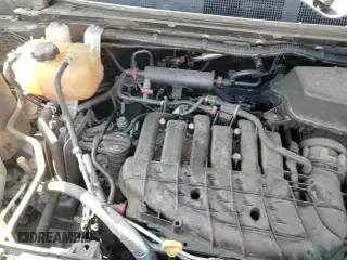 ✅ 2018 Chrysler Pacifica LX • VIN: 2C4RC1CG3JR292568 • Lot: 63591955. Listed on Copart with 127,335 mi. Free auction sales archive from the USA and detailed vehicle history report at DreamBid. Image 17.