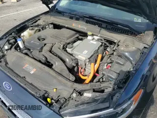 ✅ 2020 Ford Fusion Titanium • VIN: 3FA6P0RU9LR259821 • Лот: 70135985. Опубликован ранее на Copart с пробегом 52 687 миль. Бесплатный доступ к архиву аукционных продаж из США и подробный отчёт об истории автомобиля на DreamBid. Изображение 15.