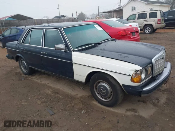 ✅ 1981 Mercedes-Benz 240 Series 240D • VIN: WDBAB23A7BB232079 • Lot: 44121067. Listed on IAAI with 483,415 mi. Free auction sales archive from the USA and detailed vehicle history report at DreamBid. Image 1.