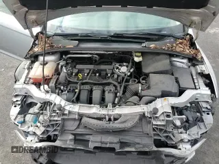 ✅ 2017 Ford Focus SE • VIN: 1FADP3F21HL221372 • Lot: 94768195. Listed on Copart with 91,286 mi. Free auction sales archive from the USA and detailed vehicle history report at DreamBid. Image 14.