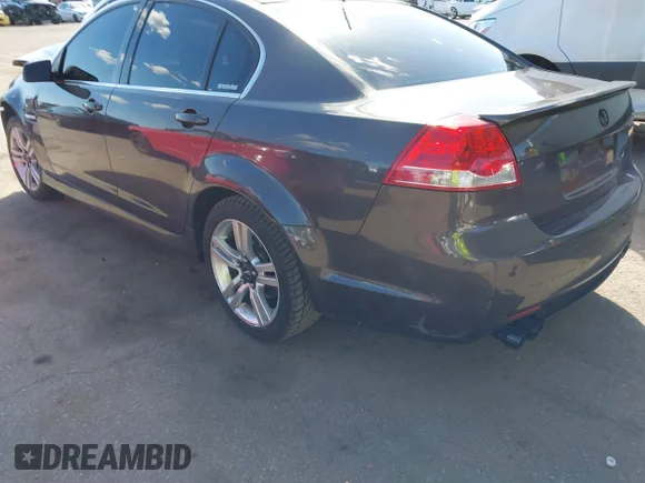 ✅ 2008 Pontiac G8 • VIN: 6G2ER57798L988697 • Lot: 41690384. Wystawiony na IAAI z przebiegiem 166 798 mil. Bezpłatny archiwum sprzedaży aukcyjnych z USA i szczegółowy raport historii pojazdu na DreamBid. Zdjęcie 3.