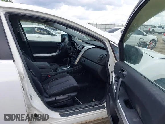 ✅ 2007 Mazda CX-7 Sport • VIN: JM3ER293270115415 • Лот: 42176812. Опубліковано раніше на IAAI з пробігом 232 225 миль. Безкоштовний доступ до архіву аукціонних продажів зі США та докладний звіт про історію автомобіля на DreamBid. Зображення 5.