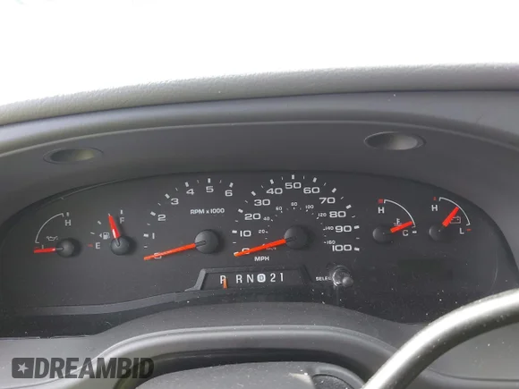 ✅ 2008 Ford Econoline Cargo Commercial • VIN: 1FTNE14W28DA34425 • Lot: 43407717. Wystawiony na IAAI z przebiegiem Nie podano. Bezpłatny archiwum sprzedaży aukcyjnych z USA i szczegółowy raport historii pojazdu na DreamBid. Zdjęcie 7.