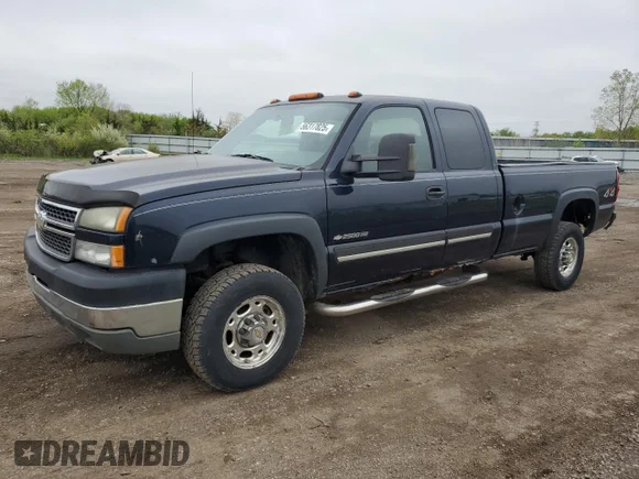 ✅ 2005 Chevrolet Silverado 2500HD Work Truck • VIN: 1GCHK29U65E276658 • Lot: 56317825. Listed on Copart with 161,037 mi. Free auction sales archive from the USA and detailed vehicle history report at DreamBid. Image 1.