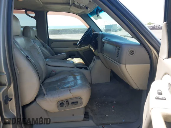 ✅ 2000 Chevrolet Tahoe LS • VIN: 1GNEK13TXYJ129694 • Lot: 44874532. Wystawiony na IAAI z przebiegiem 215 756 mil. Bezpłatny archiwum sprzedaży aukcyjnych z USA i szczegółowy raport historii pojazdu na DreamBid. Zdjęcie 5.