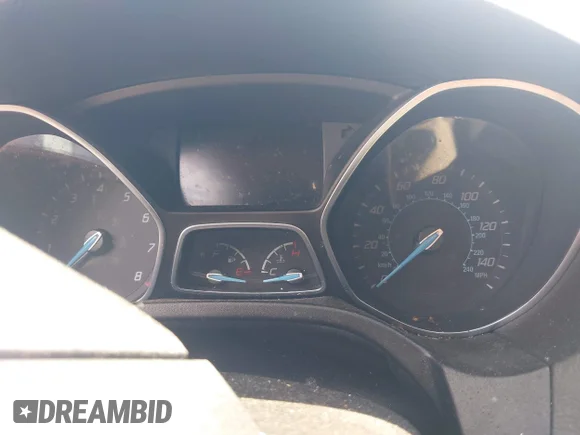 ✅ 2014 Ford Focus SE • VIN: 1FADP3F20EL369265 • Lot: 45419694. Wystawiony na IAAI z przebiegiem 132 318 mil. Bezpłatny archiwum sprzedaży aukcyjnych z USA i szczegółowy raport historii pojazdu na DreamBid. Zdjęcie 7.