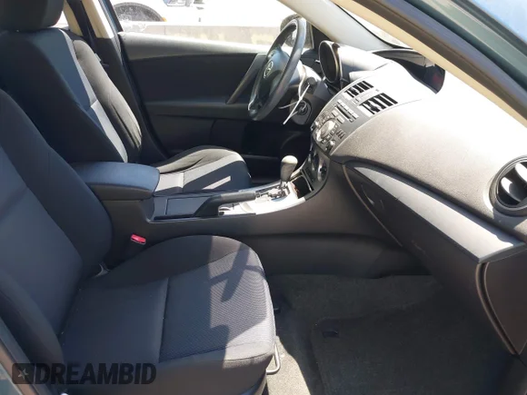 ✅ 2010 Mazda 3 i Sport • VIN: JM1BL1SGXA1340400 • Lot: 45248470. Listed on IAAI with 68,234 mi. Free auction sales archive from the USA and detailed vehicle history report at DreamBid. Image 5.