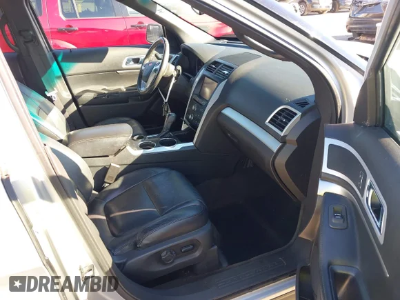 ✅ 2013 Ford Explorer XLT • VIN: 1FM5K7D86DGB58473 • Lot: 44186634. Wystawiony na IAAI z przebiegiem 155 775 mil. Bezpłatny archiwum sprzedaży aukcyjnych z USA i szczegółowy raport historii pojazdu na DreamBid. Zdjęcie 5.