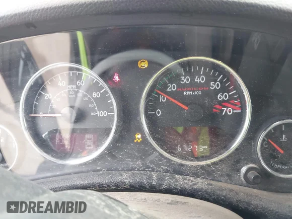 ✅ 2017 Jeep Wrangler Rubicon • VIN: 1C4BJWCG6HL748442 • Lot: 44225156. Wystawiony na IAAI z przebiegiem 67 273 mil. Bezpłatny archiwum sprzedaży aukcyjnych z USA i szczegółowy raport historii pojazdu na DreamBid. Zdjęcie 7.