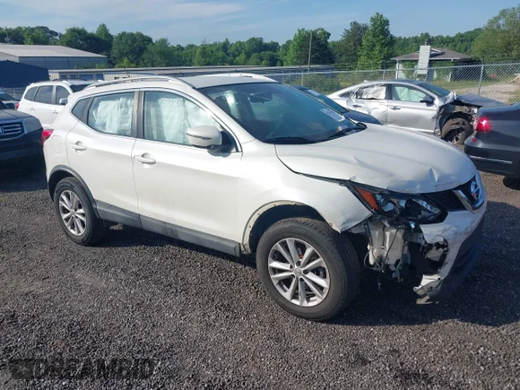 ✅ 2017 Nissan Rogue SV • VIN: JN1BJ1CRXHW124021 • Лот: 45147039. Опубликован ранее на IAAI с пробегом 131 374 миль. Бесплатный доступ к архиву аукционных продаж из США и подробный отчёт об истории автомобиля на DreamBid. Изображение 1.