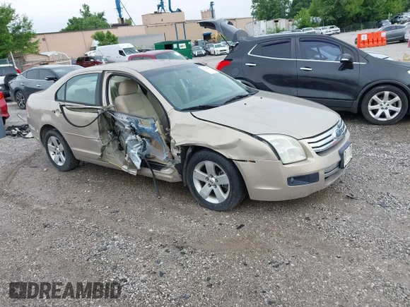 ✅ 2007 Ford Fusion SE • VIN: 3FAHP07Z07R207619 • Лот: 45338068. Опубліковано раніше на IAAI з пробігом 195 578 миль. Безкоштовний доступ до архіву аукціонних продажів зі США та докладний звіт про історію автомобіля на DreamBid. Зображення 1.