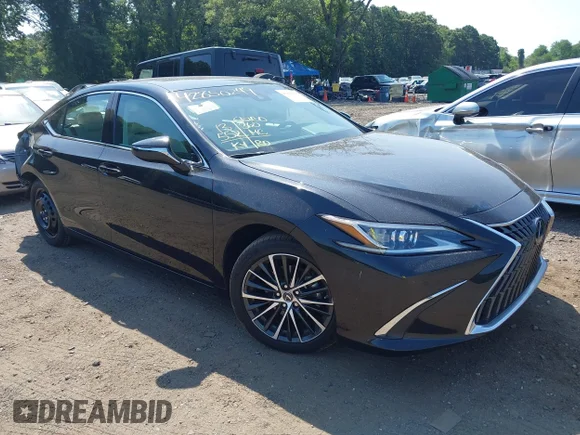 ✅ 2025 Lexus ES 350 • VIN: 58ADZ1B12SU193643 • Lot: 42850249. Wystawiony na IAAI z przebiegiem 13 552 mil. Bezpłatny archiwum sprzedaży aukcyjnych z USA i szczegółowy raport historii pojazdu na DreamBid. Zdjęcie 1.