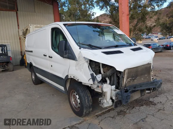 ✅ 2018 Ford Transit • VIN: 1FTYR1YG6JKB55156 • Лот: 43688214. Опубліковано раніше на IAAI з пробігом 96 924 миль. Безкоштовний доступ до архіву аукціонних продажів зі США та докладний звіт про історію автомобіля на DreamBid. Зображення 1.