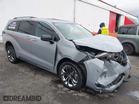 ✅ 2023 Toyota Sienna XSE • VIN: 5TDXRKEC4PS142328 • Lot: 44404284. Listed on IAAI with 193,160 mi. Free auction sales archive from the USA and detailed vehicle history report at DreamBid. Image 1.