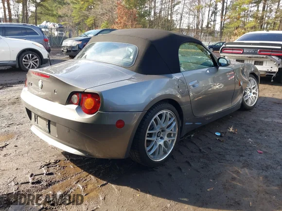 ✅ 2003 BMW Z4 3.0i • VIN: 4USBT53433LU00708 • Lot: 43840522. Wystawiony na IAAI z przebiegiem 66 752 mil. Bezpłatny archiwum sprzedaży aukcyjnych z USA i szczegółowy raport historii pojazdu na DreamBid. Zdjęcie 4.