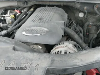 ✅ 2004 Chevrolet Suburban Z71 • VIN: 3GNFK16T24G213519 • Лот: 41552418. Опубликован ранее на IAAI с пробегом 244 017 миль. Бесплатный доступ к архиву аукционных продаж из США и подробный отчёт об истории автомобиля на DreamBid. Изображение 17.