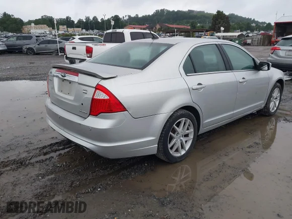 ✅ 2012 Ford Fusion SEL • VIN: 3FAHP0CG3CR444331 • Lot: 45629332. Wystawiony na IAAI z przebiegiem 90 791 mil. Bezpłatny archiwum sprzedaży aukcyjnych z USA i szczegółowy raport historii pojazdu na DreamBid. Zdjęcie 4.