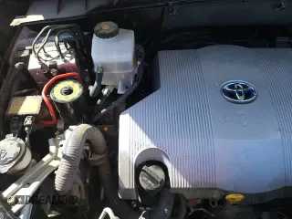 ✅ 2017 Toyota Highlander Hybrid Limited • VIN: 5TDDGRFH6HS028702 • Lot: 85754015. Listed on Copart with 96,615 mi. Free auction sales archive from the USA and detailed vehicle history report at DreamBid. Image 16.