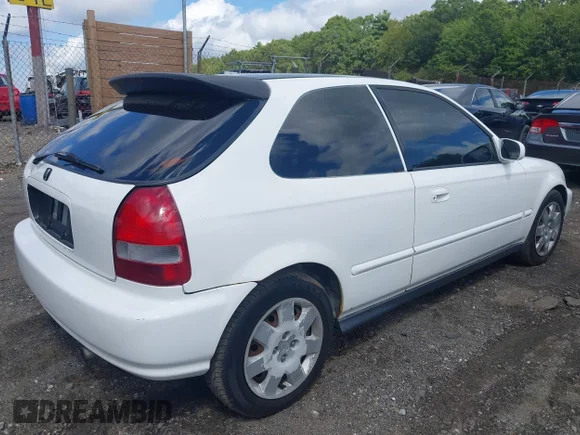 ✅ 1997 Honda Civic DX • VIN: 2HGEJ6442VH114623 • Lot: 43156048. Wystawiony na IAAI z przebiegiem 131 027 mil. Bezpłatny archiwum sprzedaży aukcyjnych z USA i szczegółowy raport historii pojazdu na DreamBid. Zdjęcie 4.