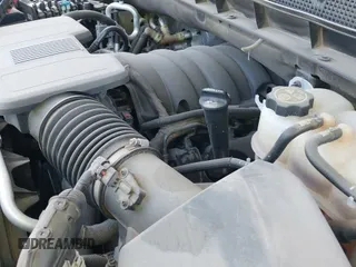 2022 Chevrolet Tahoe Z71 z VIN 1GNSKPKD1NR158062, wystawiony jako IAAI lot #42576884 z przebiegiem 51 083 mil mil oraz . Historia ofert i sprzedaży dostępna na DreamBid. Obrazek 20.