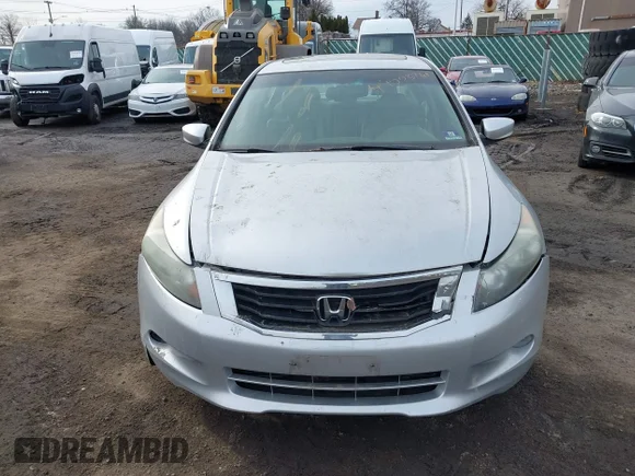 ✅ 2010 Honda Accord EX-L • VIN: 1HGCP3F82AA024157 • Lot: 44003761. Wystawiony na IAAI z przebiegiem 180 749 mil. Bezpłatny archiwum sprzedaży aukcyjnych z USA i szczegółowy raport historii pojazdu na DreamBid. Zdjęcie 6.