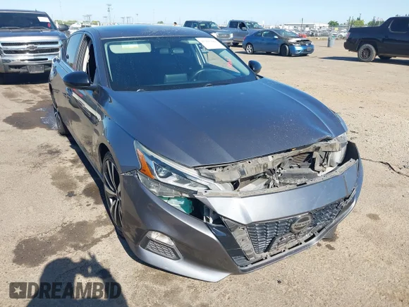 ✅ 2019 Nissan Altima SR • VIN: 1N4BL4CV5KC165483 • Лот: 45165980. Опубліковано раніше на IAAI з пробігом 124 222 миль. Безкоштовний доступ до архіву аукціонних продажів зі США та докладний звіт про історію автомобіля на DreamBid. Зображення 1.