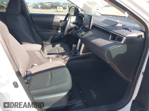 ✅ 2022 Toyota Corolla Cross LE • VIN: 7MUCAAAG0NV017404 • Lot: 44749266. Wystawiony na IAAI z przebiegiem 56 489 mil. Bezpłatny archiwum sprzedaży aukcyjnych z USA i szczegółowy raport historii pojazdu na DreamBid. Zdjęcie 5.
