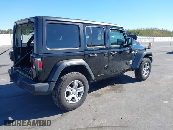 ✅ 2020 Jeep Wrangler Unlimited Sport Altitude • VIN: 1C4HJXDN7LW299597 • Lot: 44208834. Wystawiony na IAAI z przebiegiem 81 018 mil. Bezpłatny archiwum sprzedaży aukcyjnych z USA i szczegółowy raport historii pojazdu na DreamBid. Zdjęcie 4.