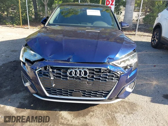✅ 2022 Audi A3 Premium • VIN: WAUAUDGY6NA020229 • Lot: 42010498. Wystawiony na IAAI z przebiegiem 33 005 mil. Bezpłatny archiwum sprzedaży aukcyjnych z USA i szczegółowy raport historii pojazdu na DreamBid. Zdjęcie 6.