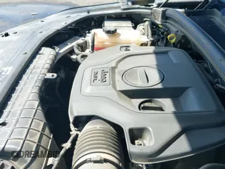 ✅ 2022 Jeep Grand Cherokee Overland • VIN: 1C4RJHDG1N8623744 • Lot: 42554279. Listed on IAAI with 27,762 mi. Free auction sales archive from the USA and detailed vehicle history report at DreamBid. Image 19.