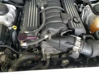 ✅ 2018 Dodge Challenger R/T Scat Pack • VIN: 2C3CDZFJ8JH142006 • Lot: 92073725. Wystawiony na Copart z przebiegiem 125 868 mil. Bezpłatny archiwum sprzedaży aukcyjnych z USA i szczegółowy raport historii pojazdu na DreamBid. Zdjęcie 13.