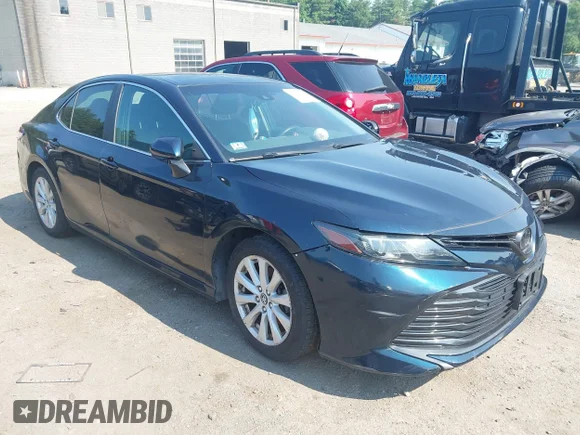 ✅ 2018 Toyota Camry XLE • VIN: 4T1B11HK3JU606867 • Lot: 45512280. Wystawiony na IAAI z przebiegiem 85 796 mil. Bezpłatny archiwum sprzedaży aukcyjnych z USA i szczegółowy raport historii pojazdu na DreamBid. Zdjęcie 1.