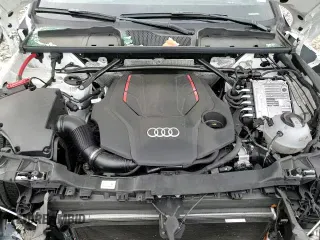 ✅ 2024 Audi SQ5 Premium Plus • VIN: WA1B4AFY2R2135377 • Лот: 80476545. Опубликован ранее на Copart с пробегом 7 121 миль. Бесплатный доступ к архиву аукционных продаж из США и подробный отчёт об истории автомобиля на DreamBid. Изображение 14.