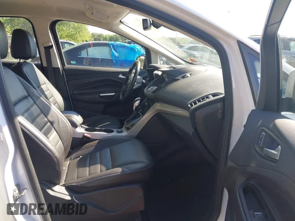 ✅ 2016 Ford C-Max SEL • VIN: 1FADP5CU5GL119928 • Lot: 45141833. Wystawiony na IAAI z przebiegiem 110 782 mil. Bezpłatny archiwum sprzedaży aukcyjnych z USA i szczegółowy raport historii pojazdu na DreamBid. Zdjęcie 5.