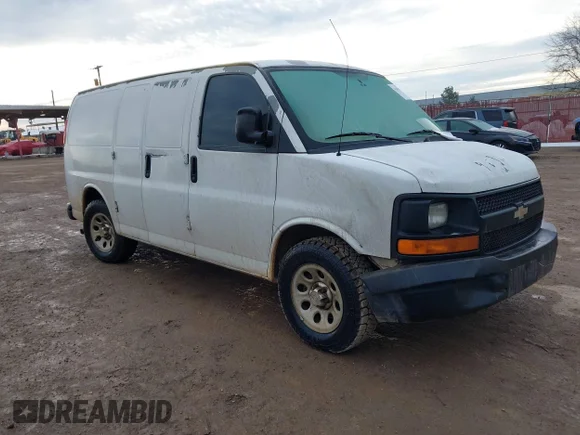 ✅ 2011 Chevrolet Express Cargo • VIN: 1GCSGAFX2B1131054 • Лот: 44240443. Опубліковано раніше на IAAI з пробігом 174 872 миль. Безкоштовний доступ до архіву аукціонних продажів зі США та докладний звіт про історію автомобіля на DreamBid. Зображення 1.