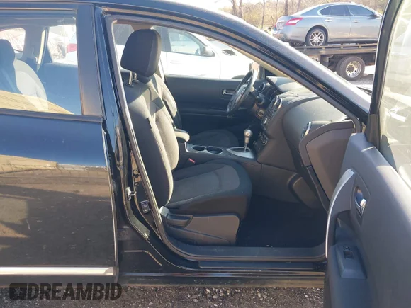 ✅ 2013 Nissan Rogue S • VIN: JN8AS5MT6DW503538 • Lot: 44384804. Wystawiony na IAAI z przebiegiem 231 678 mil. Bezpłatny archiwum sprzedaży aukcyjnych z USA i szczegółowy raport historii pojazdu na DreamBid. Zdjęcie 5.