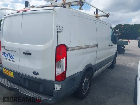✅ 2017 Ford Transit • VIN: 1FTYE1YM2HKA68222 • Лот: 43386371. Опубліковано раніше на IAAI з пробігом 159 826 миль. Безкоштовний доступ до архіву аукціонних продажів зі США та докладний звіт про історію автомобіля на DreamBid. Зображення 4.